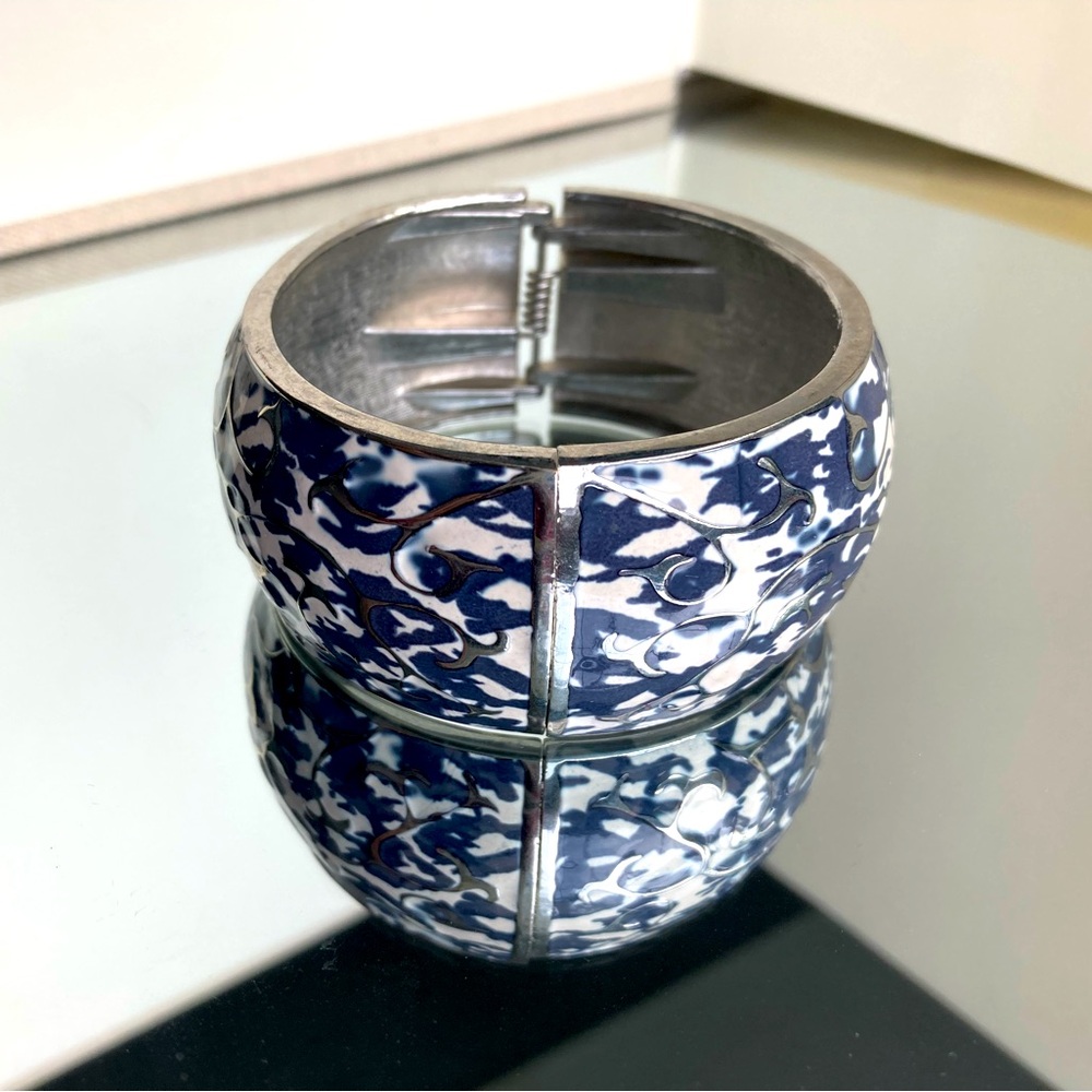 Silver blue and white bangle bracelet